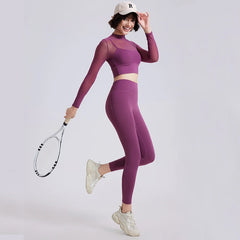 Conjunto Fitness com Manga Longa e Recortes em Tule