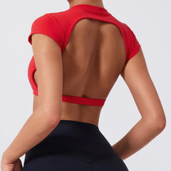 Cropped Fitness com Costas Abertas e Manga Curta – Alça Fixa e Estilo Bold