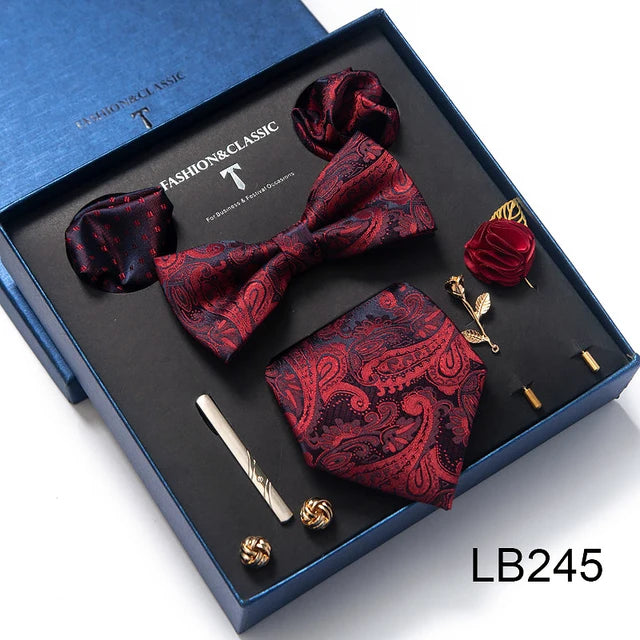 Gravata Borboleta Paisley com Broche e Abotoaduras