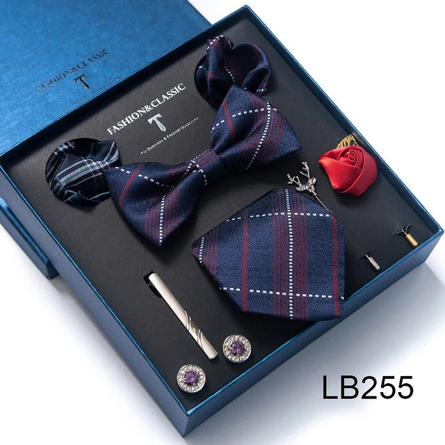 Gravata Borboleta Paisley com Broche e Abotoaduras