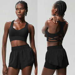 Conjunto Fitness com Top Cruzado nas Costas e Short Soltinho