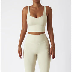 Conjunto Fitness com Top Reto e Short Modelador