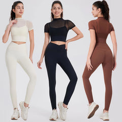 Conjunto Fitness com Blusa Manga Curta em Tule e Legging