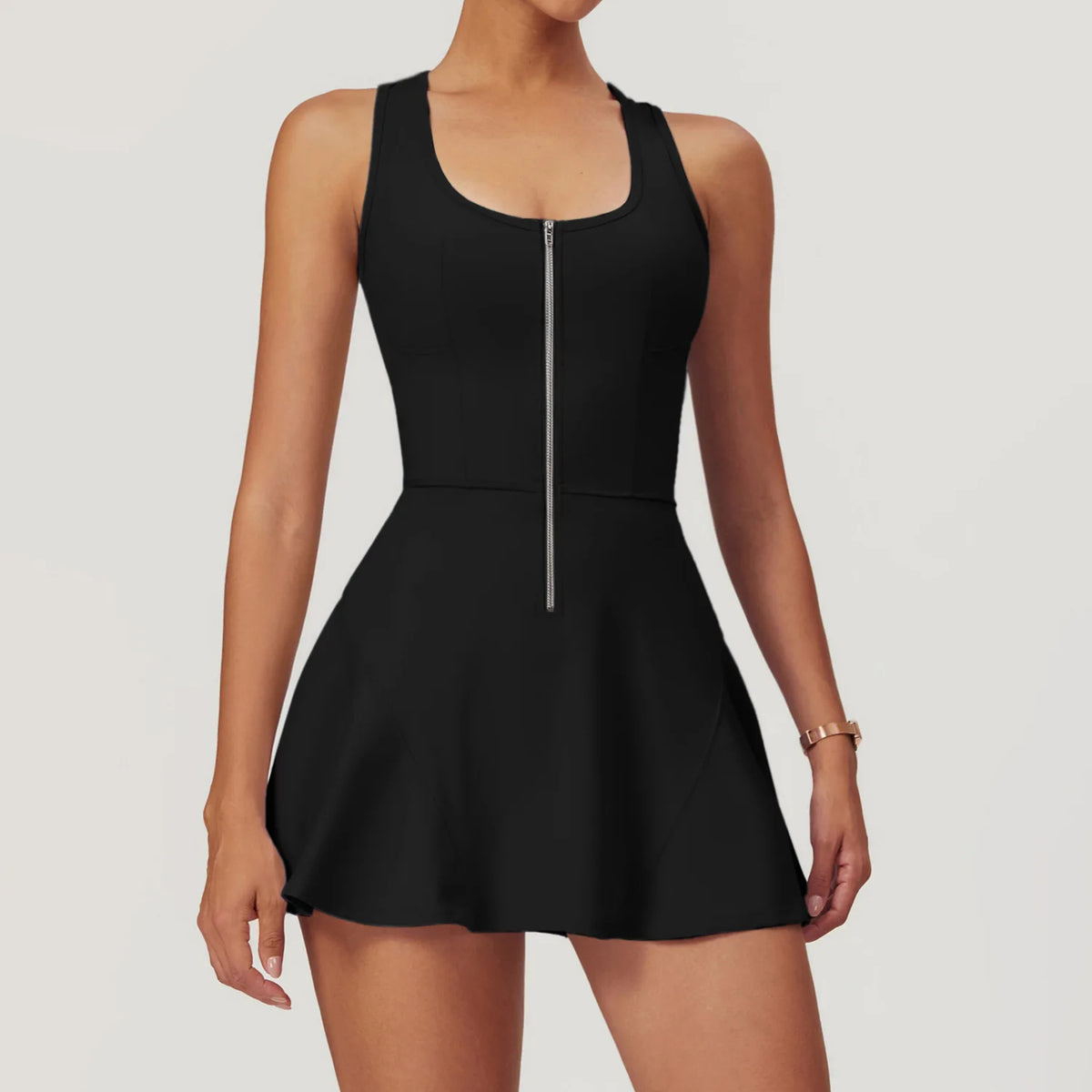 Vestido Esportivo com Saia Plissada