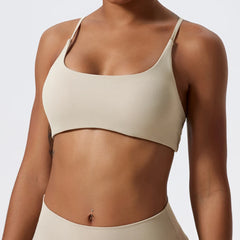 Top Fitness com Amarração Cruzada e Alças Finas