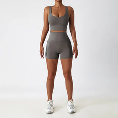 Conjunto Fitness com Top Reto e Short Modelador