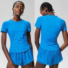 Conjunto Esportivo com Camiseta Cropped e Short com Forro