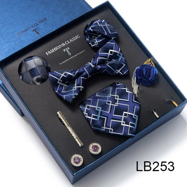 Gravata Borboleta Paisley com Broche e Abotoaduras