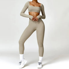 Conjunto Fitness com Cropped Manga Longa e Legging