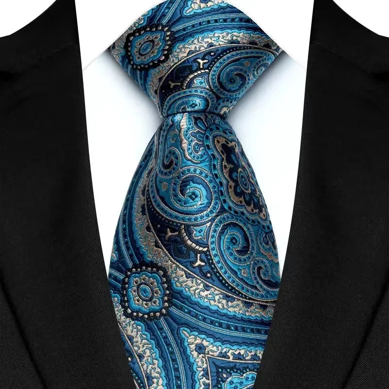 Gravata Masculina com Design Floral e Geométrico