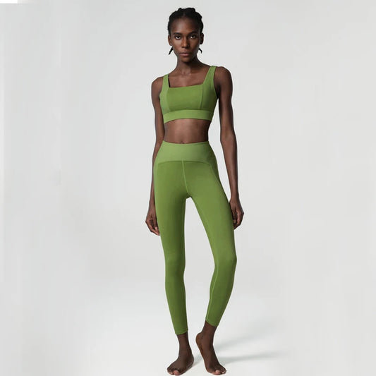 Kit Esportivo Feminino com Top, Legging e Casaco