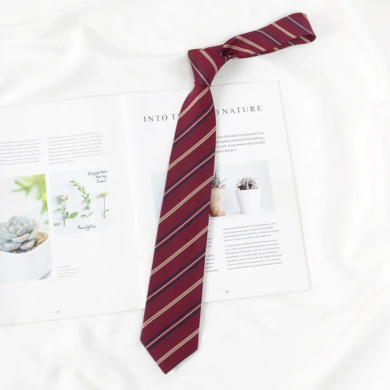 Gravata Social Listrada Clássica – Padrão Estilo Colegial