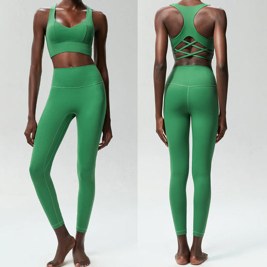 Conjunto Fitness com Top Vazado nas Costas e Legging Modeladora