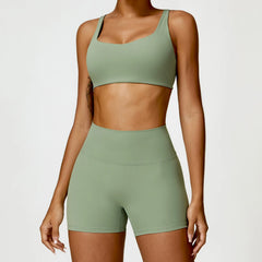 Conjunto Fitness com Cropped Manga Longa e Legging