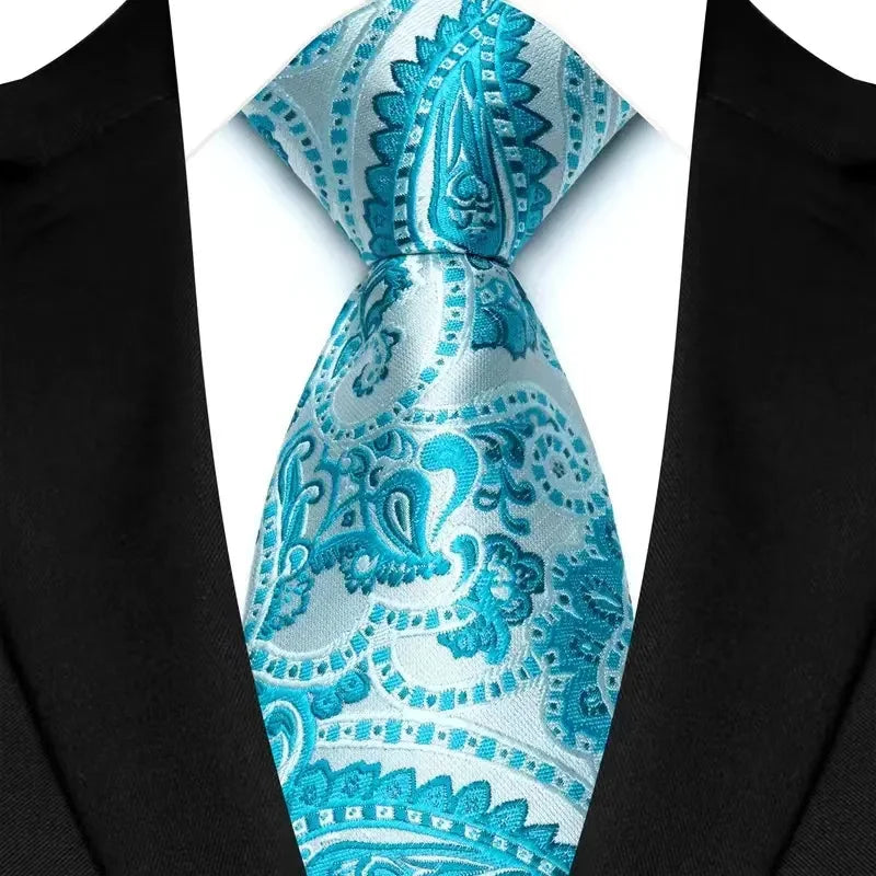 Gravata Masculina com Design Floral e Geométrico