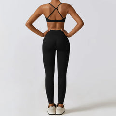 Conjunto Fitness com Top Vazado e Legging Cintura Alta