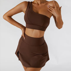 Conjunto Fitness Ombro Único com Saia Shorts