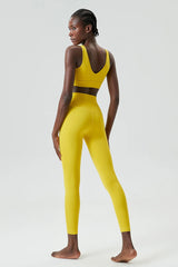 Conjunto Fitness com Top Básico e Legging Cintura Alta