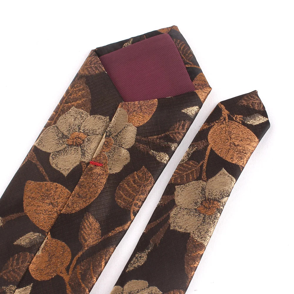 Gravata Slim Floral Marrom Clássica para Casamento