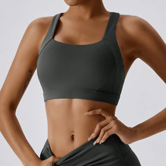 Top Fitness com Alças Cruzadas nas Costas – Bojo Removível e Sustentação
