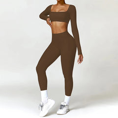 Conjunto Fitness com Top Ombro Reto e Short Cintura Alta