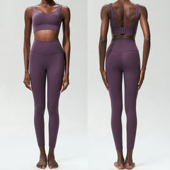 Conjunto Fitness com Top Liso e Legging Encorpada