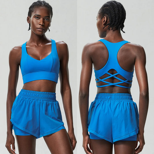 Conjunto Fitness com Top Cruzado nas Costas e Short Soltinho
