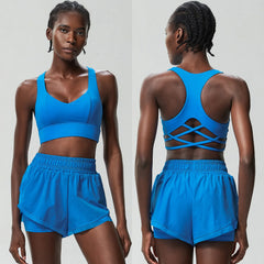 Conjunto Fitness com Top Cruzado nas Costas e Short Soltinho