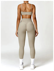 Conjunto Fitness com Cropped Manga Longa e Legging