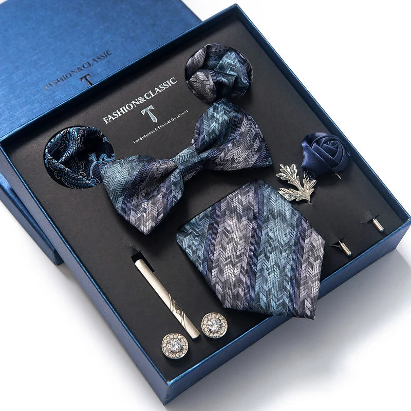 Gravata Borboleta Paisley com Broche e Abotoaduras