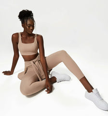 Conjunto Fitness 3 Peças com Jaqueta, Top e Legging
