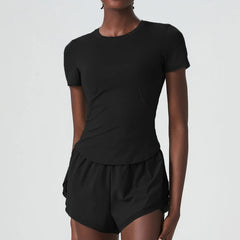 Conjunto Esportivo com Camiseta Cropped e Short com Forro