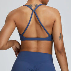 Top Fitness com Alças Finas e Decote em V