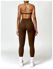 Conjunto Fitness com Top de Um Ombro e Short Cintura Alta
