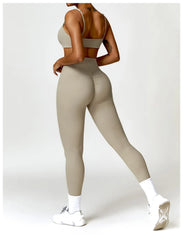 Conjunto Fitness com Cropped Manga Longa e Legging